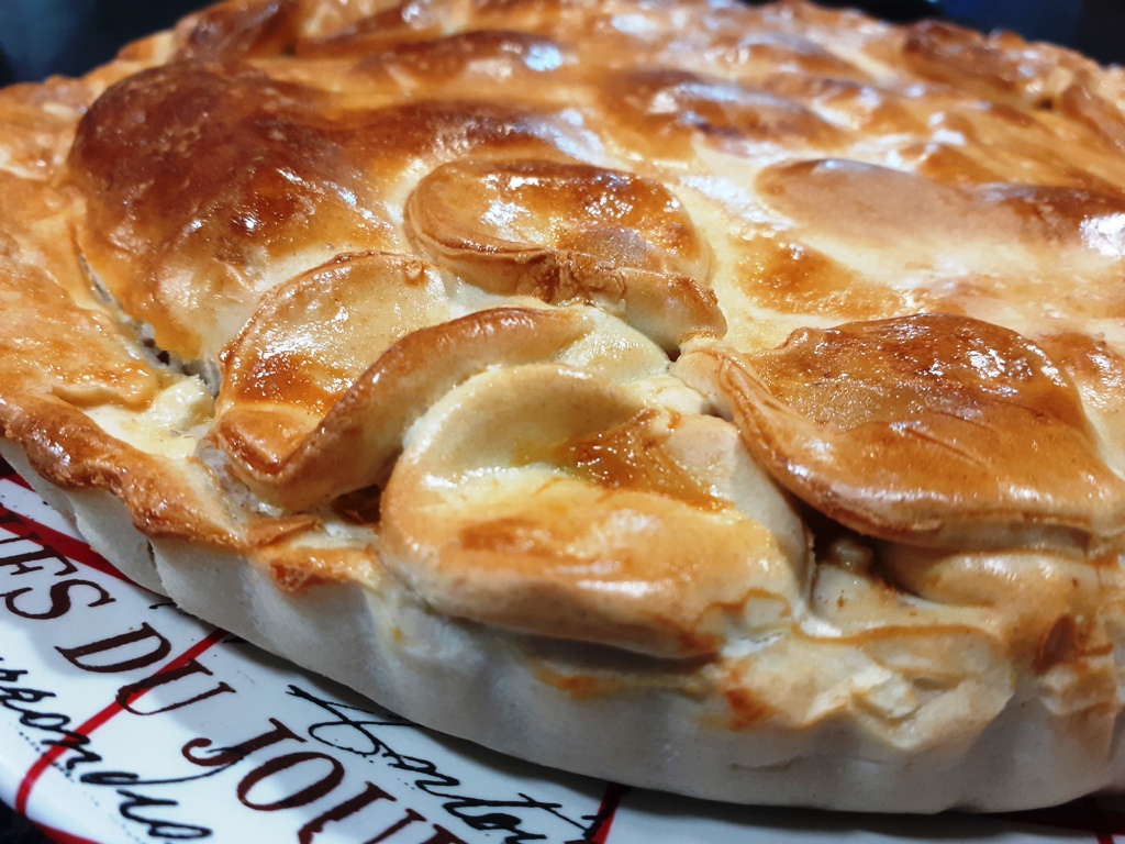 Empanada de sobrasada y queso