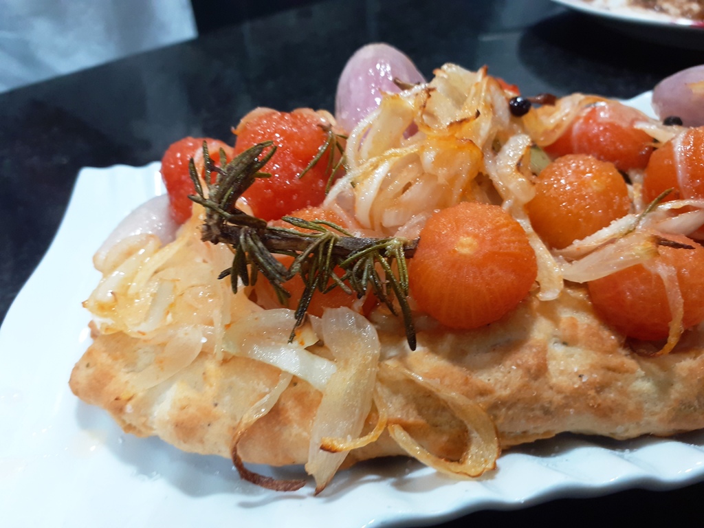 focaccia con tomates provenzal