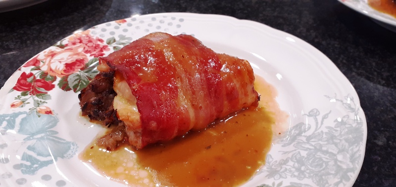 Pollo relleno