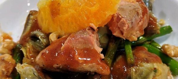 Receta de salteado de alcachofas y espárragos con foie