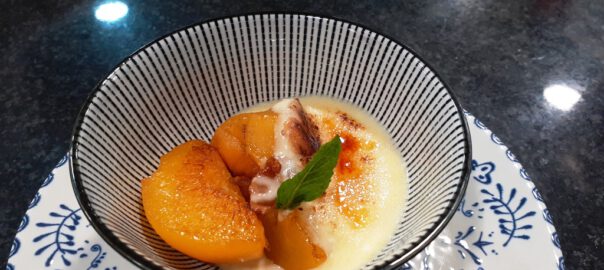 Receta de melocotones con crema de jengibre