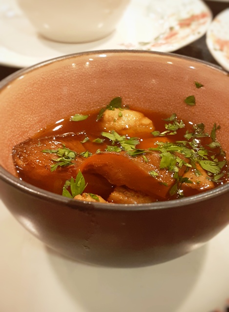 Atún con niscalos en escabeche