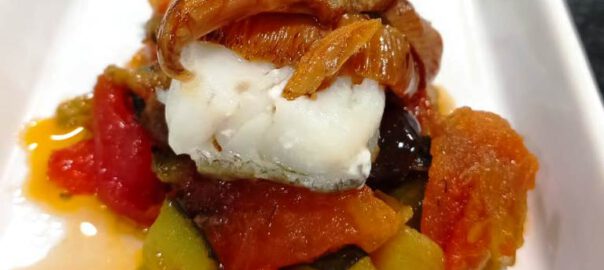 Receta de bacalao con niscalos escabechados