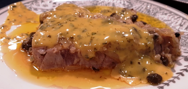 Atún alcaparras