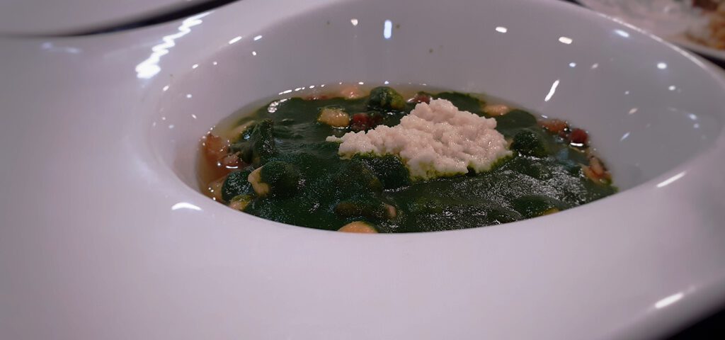 Receta de bacalao con garbanzos y espinacas