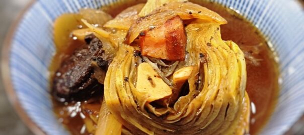 Receta de estofados de alcachofas, bacon y morcilla